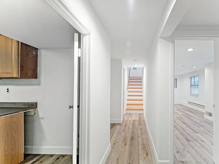 3801 SW Hamilton St — Photo 29