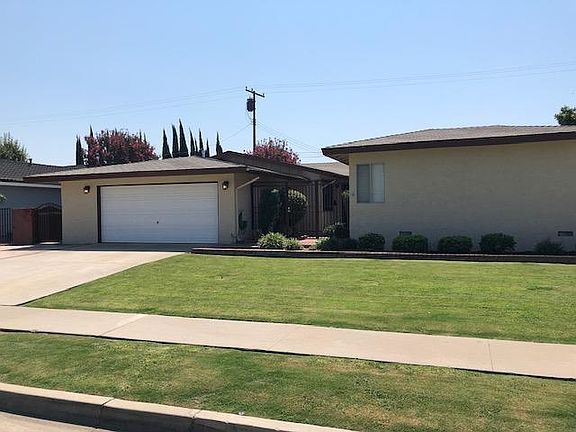 2nd image of 2312 E Brookdale Pl