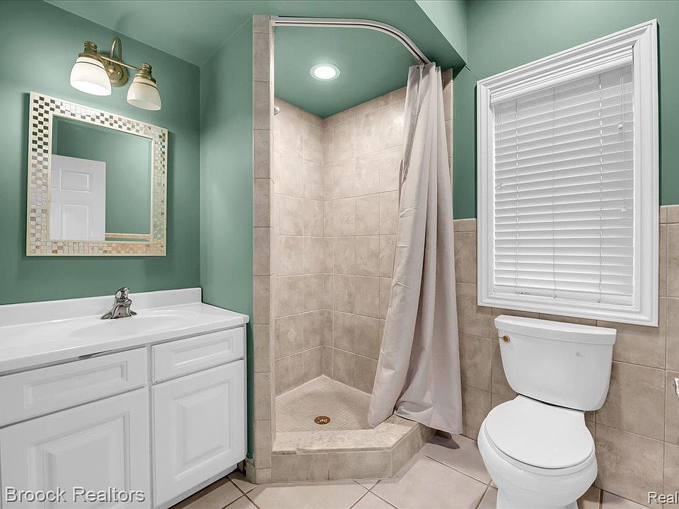 2175 Langham Dr, photo 15