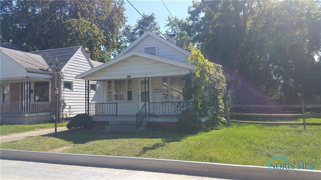 1747 Mansfield Rd photo 1