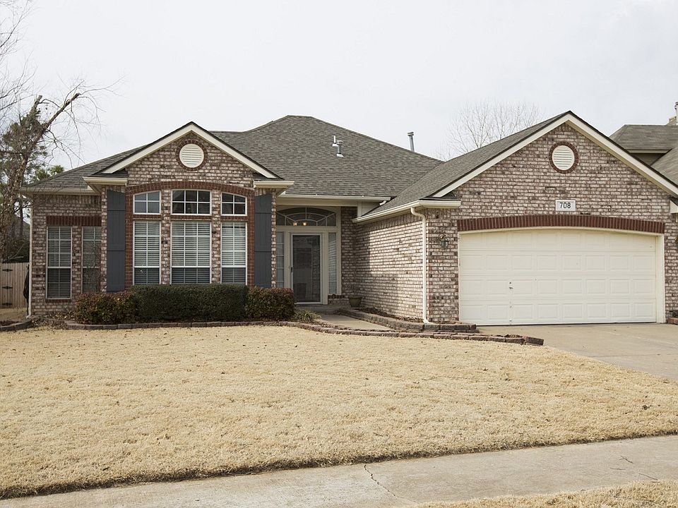 Charming One-Story in Union Schools!