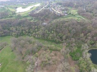 20 Spring Dr, Caseyville, IL 62232