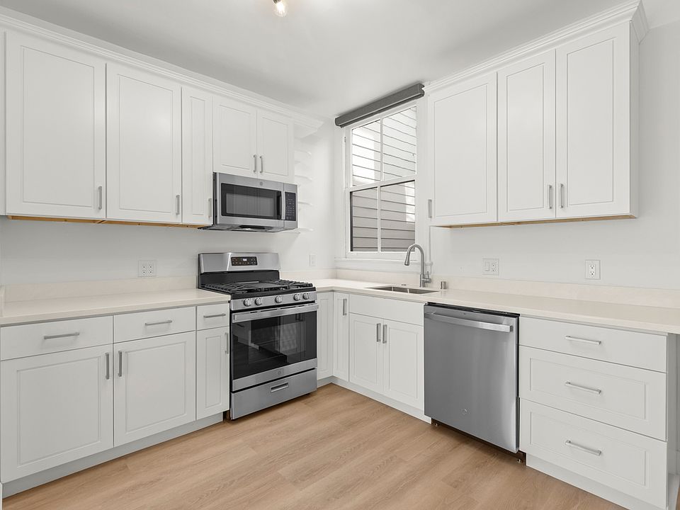 1st image of 2315 Bush St APT 1
