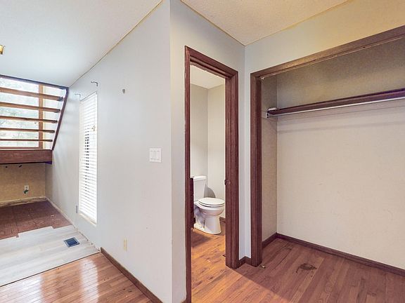4th image of 9501 E Aiken Ln