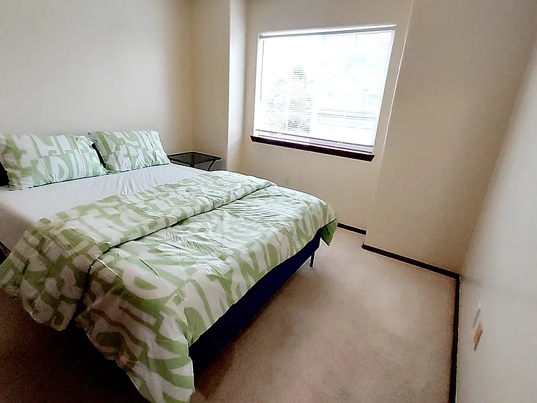 NW Argyle Way — Photo 6