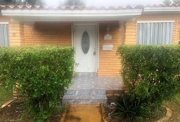 1st image of 11243 NE 11th Pl