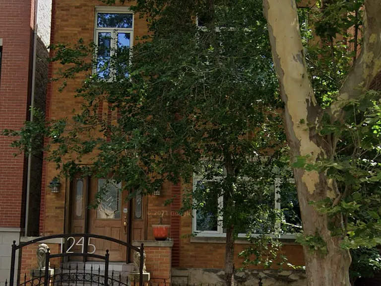1245 N Rockwell St #1 — Photo 1