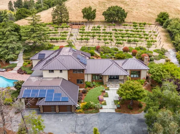 27865 Fawn Creek Ct, Los Altos Hills, CA 94022