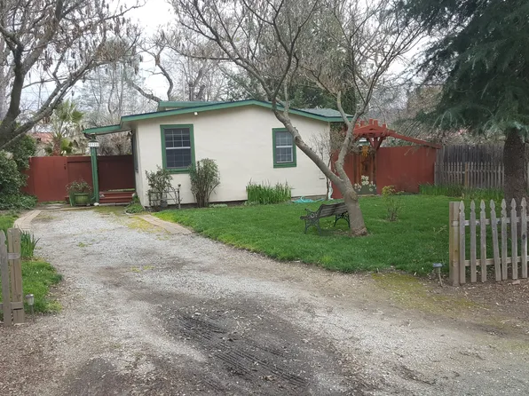 22325 J St, Santa Margarita, CA 93453