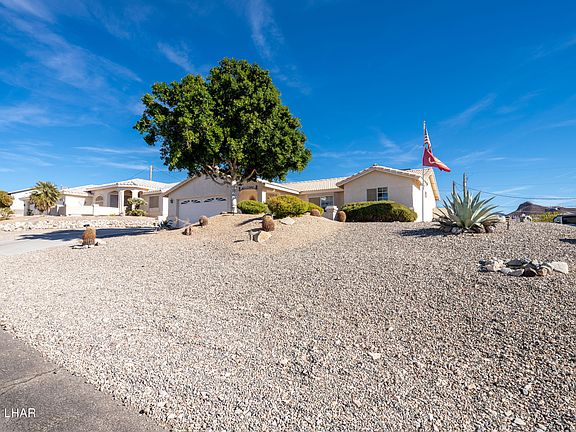 2nd image of 3706 Comet Dr