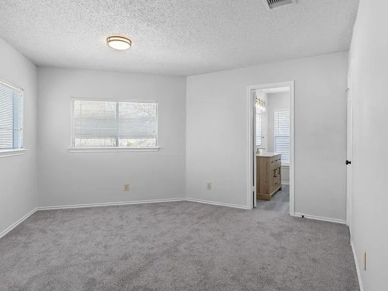 1021 Bridgemont Pl — Photo 8
