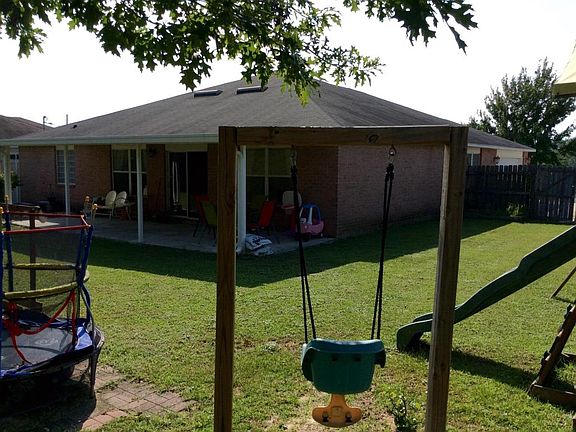 4th image of 479 Jillian Dr