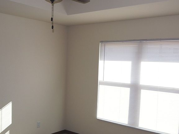 4th image of 4307 SE Meadow Trl