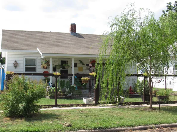 207 F St NE, Miami, OK 74354
