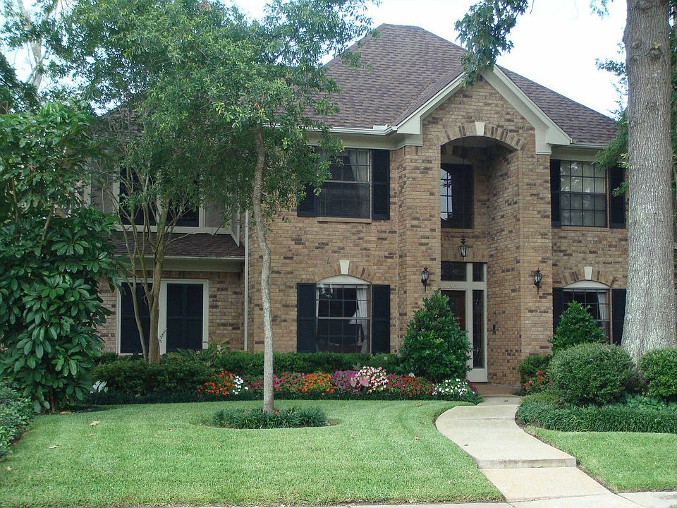 1st image of 15318 Park Estates Ln
