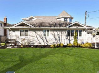 49 Highwater Ave, Massapequa, NY