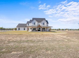 305 Leaning Tree Rd, Krum, TX 76249