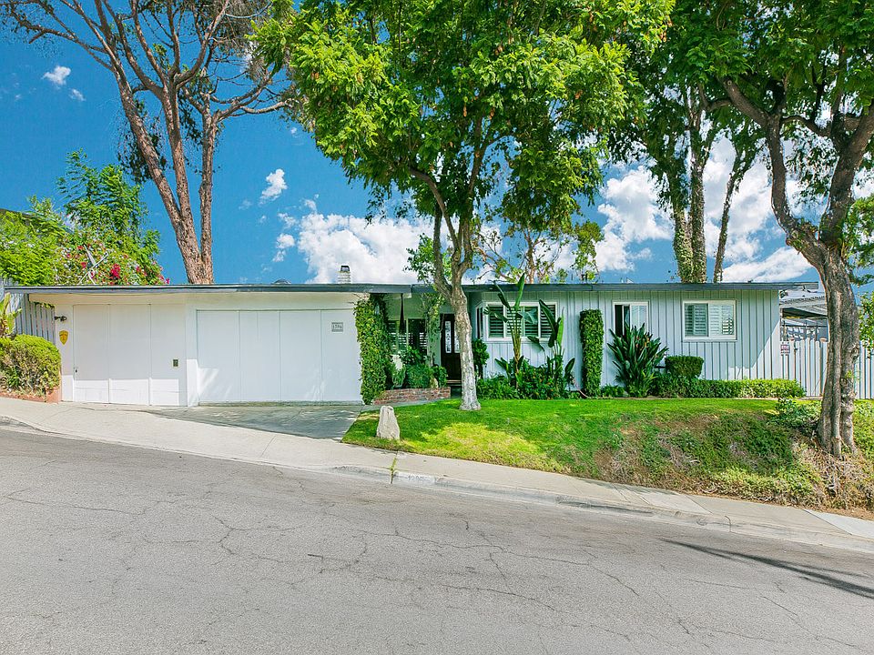 1st image of 1396 S Isabella Ave