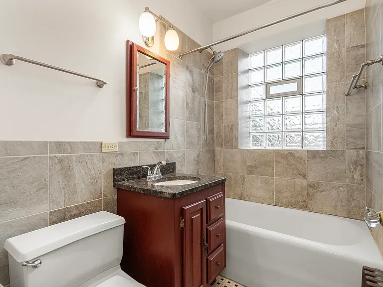 5352 W Sunnyside Ave #2 — Photo 11