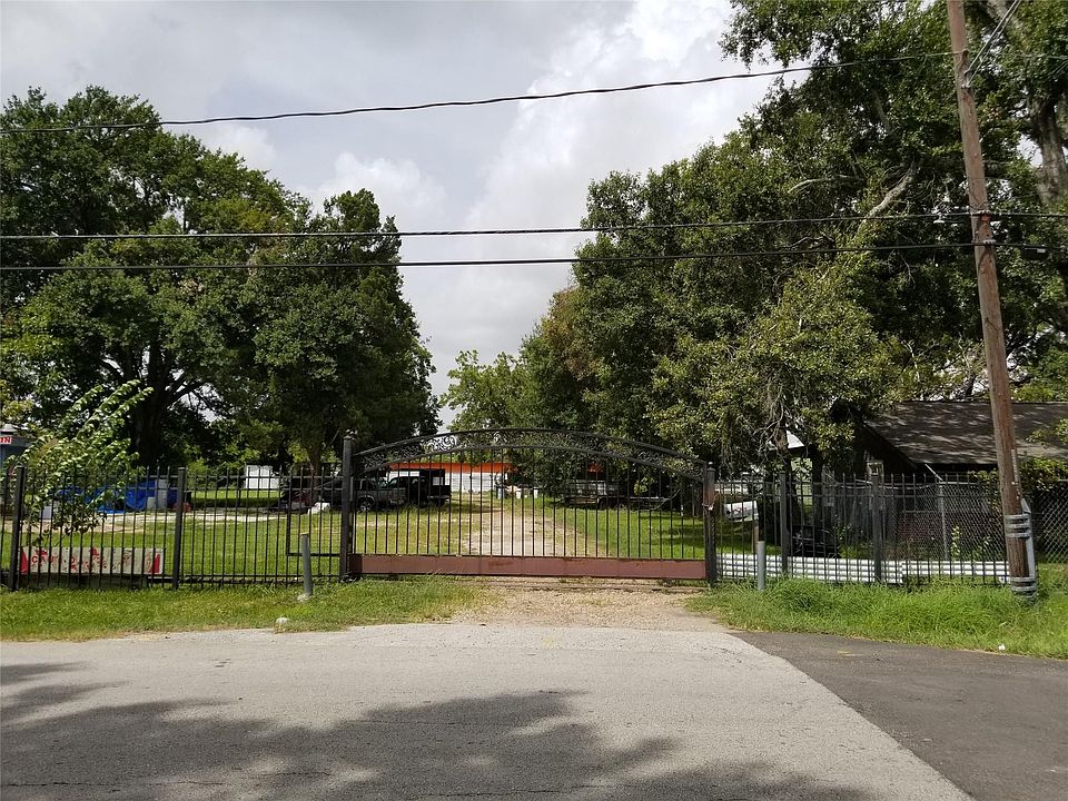 1st image of 2053 Johanna Dr