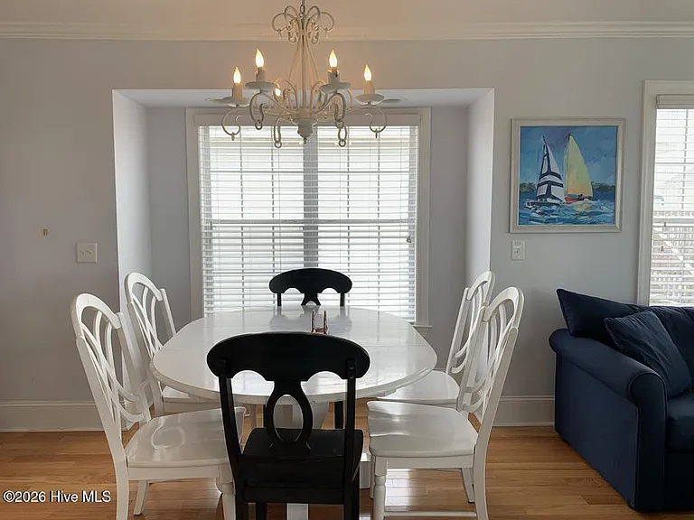 305 N Shore Dr — Photo 6