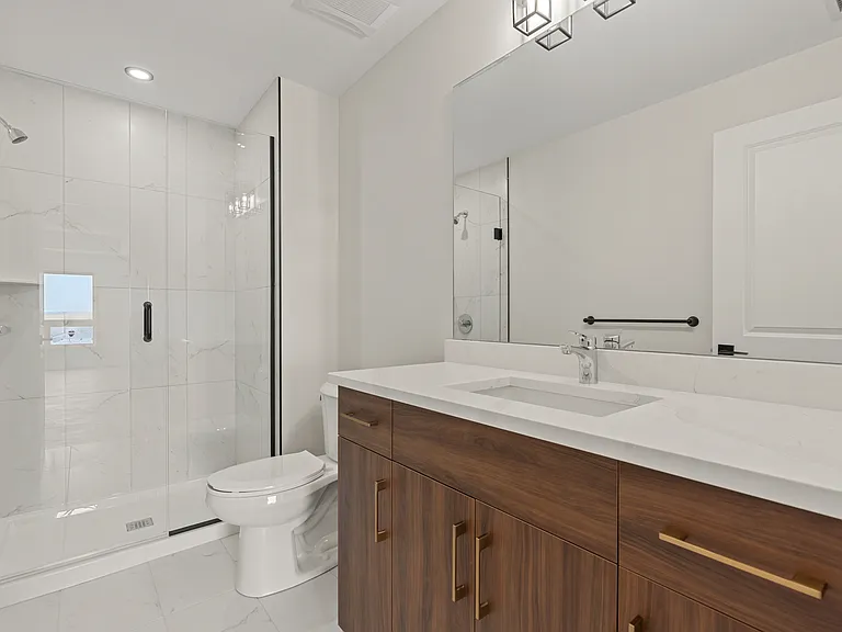 4775 Walker Rd #514 — Photo 8
