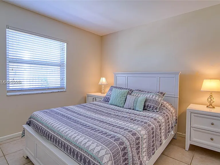 2900 Banyan St #408 — Photo 17