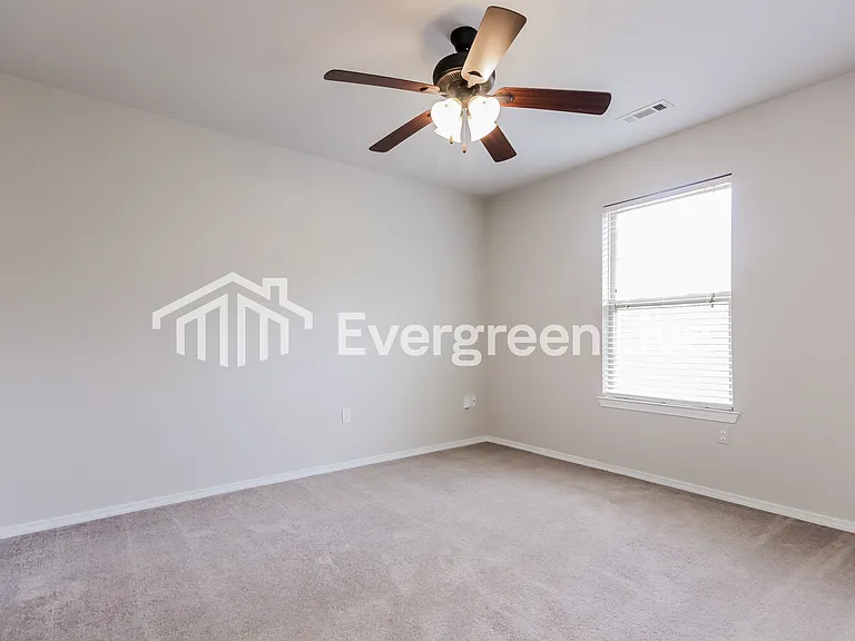 252 S Tamarind Cv — Photo 14