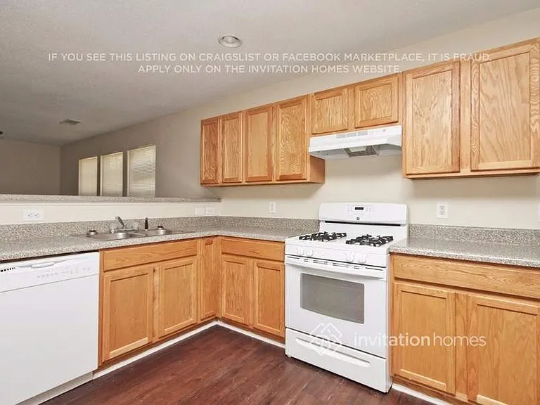 540 Sable View Ln — Photo 12