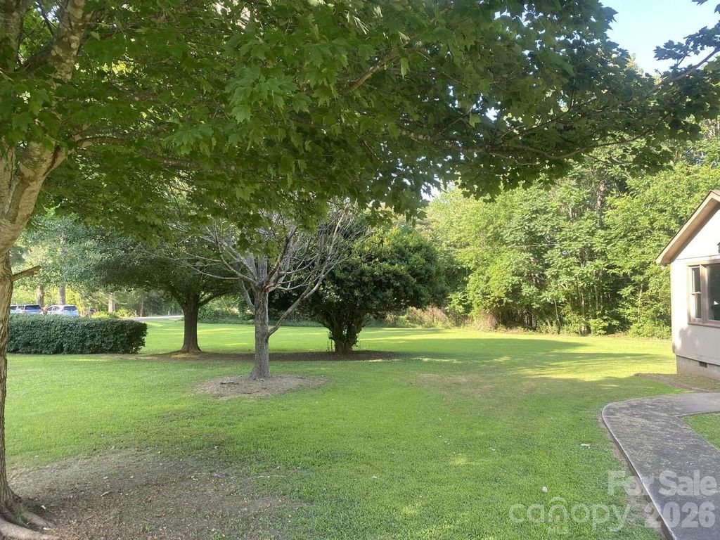 2865 Greenwood Rd, Rock Hill, SC - More