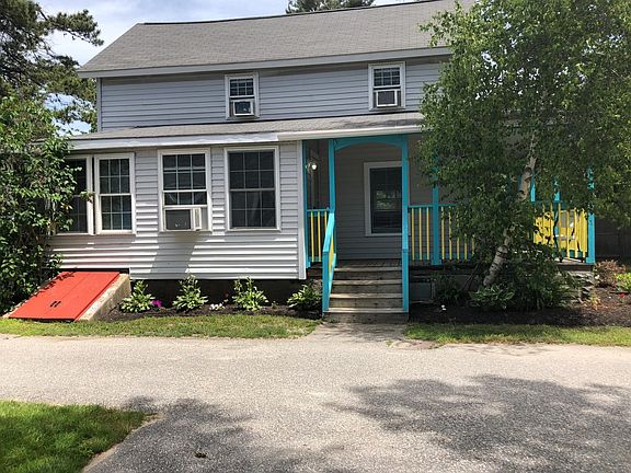 2nd image of 200 E Grand Ave