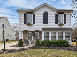 1222 Sunset Dr, Englewood, OH 45322