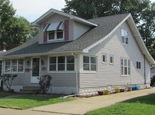 239 S Central Ave, Wood River, IL