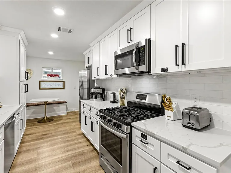 5751 Firenza Dr — Photo 9