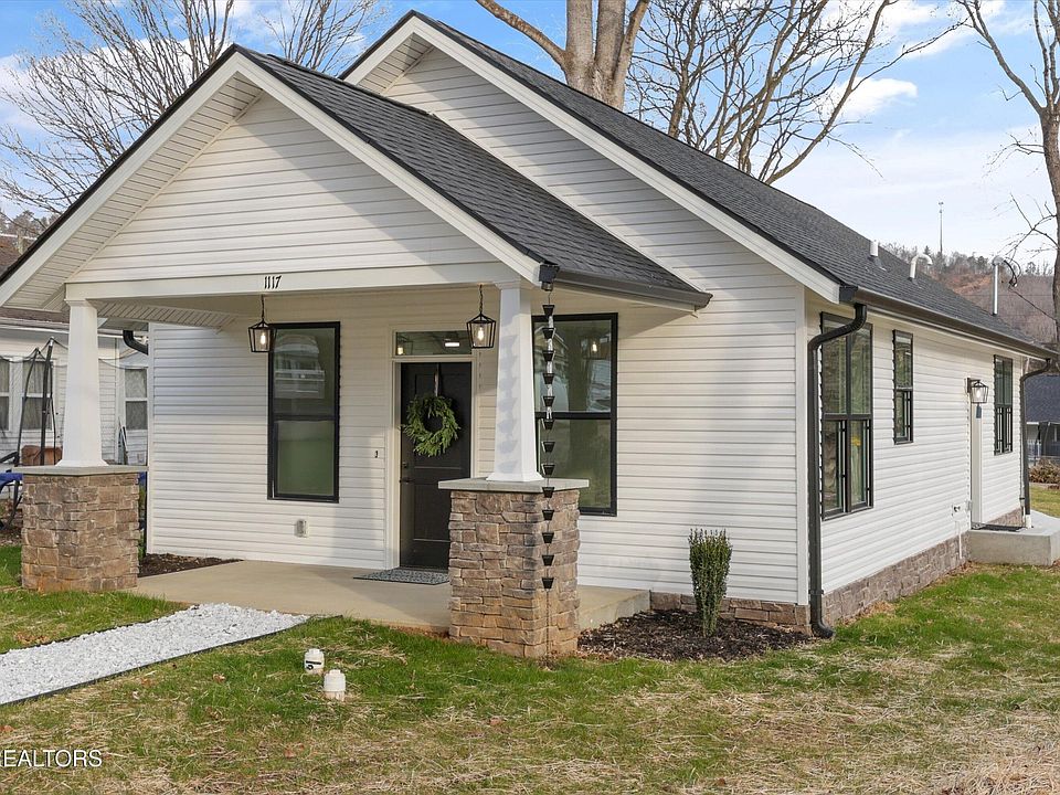 1st image of 1117 Hiawassee Ave NE