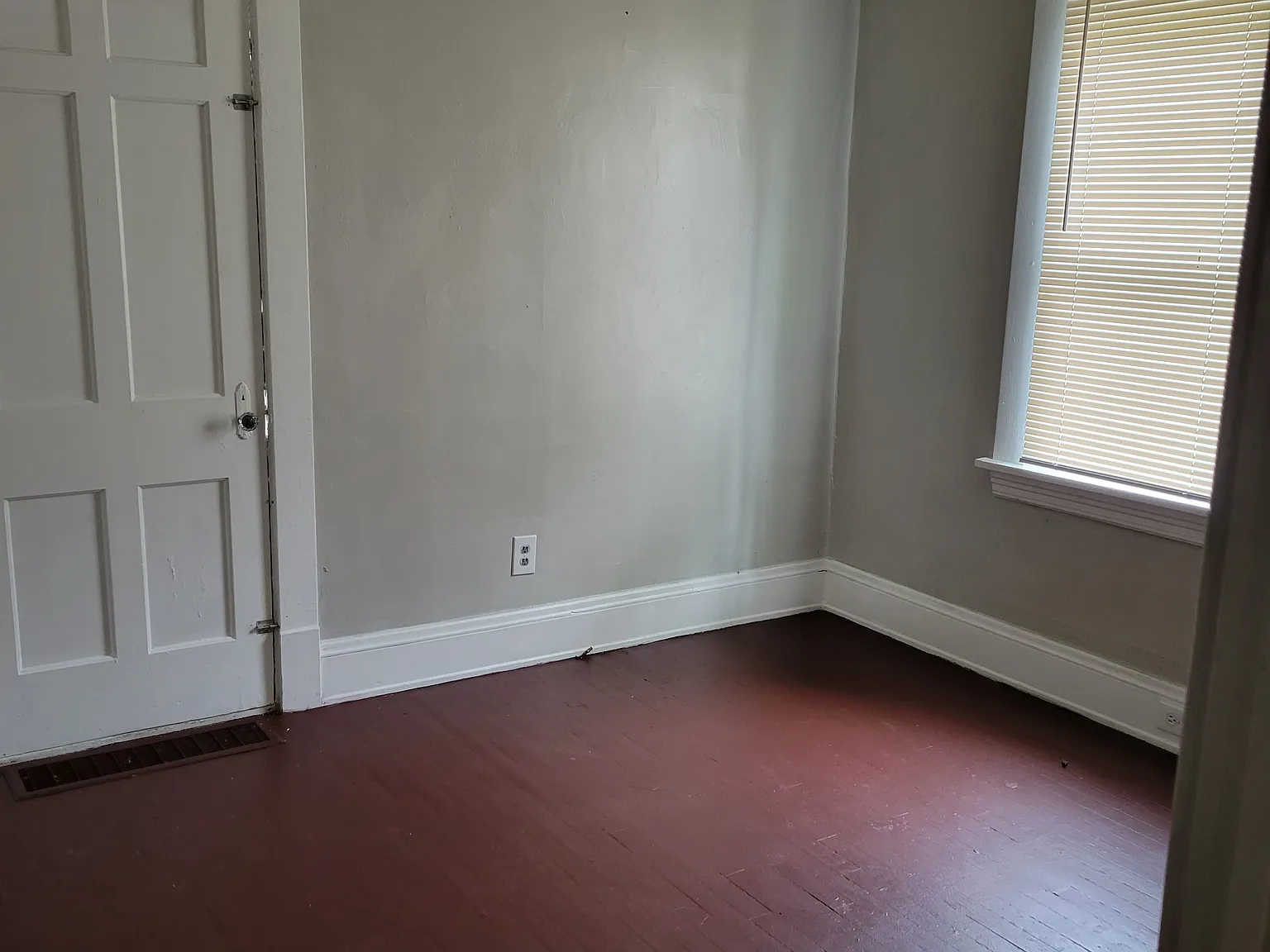 E 88th St, Garfield Heights — Photo 3