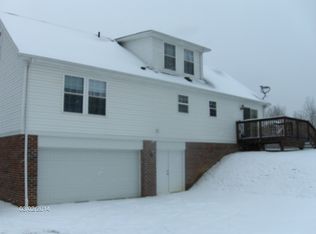 878 Cherry Valley Rd, Burgettstown, PA 15053