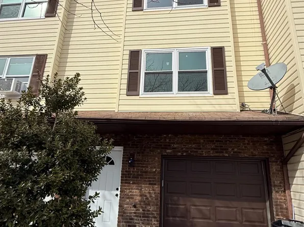 25 N Essex St, Carteret, NJ 07008