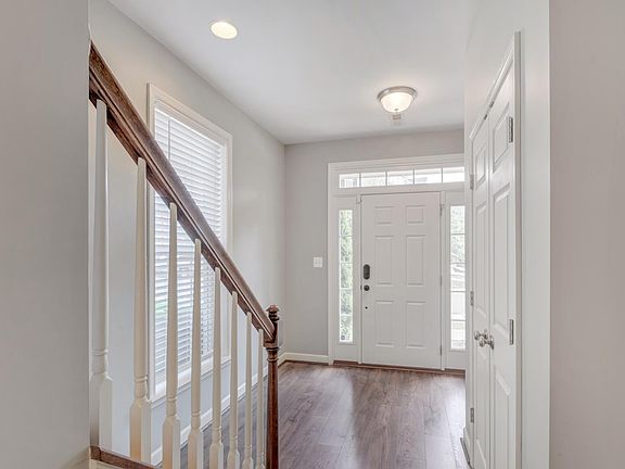 Front door / coat closet