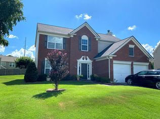 8105 Lockslay Way, Suwanee, GA 30024