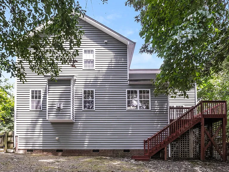 136 Roan Dr — Photo 17