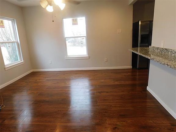 2nd image of 533 SE 11th St