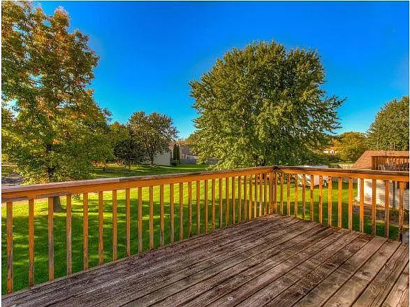 3 bed, 1834 sqft, $2,500 — Photo 4