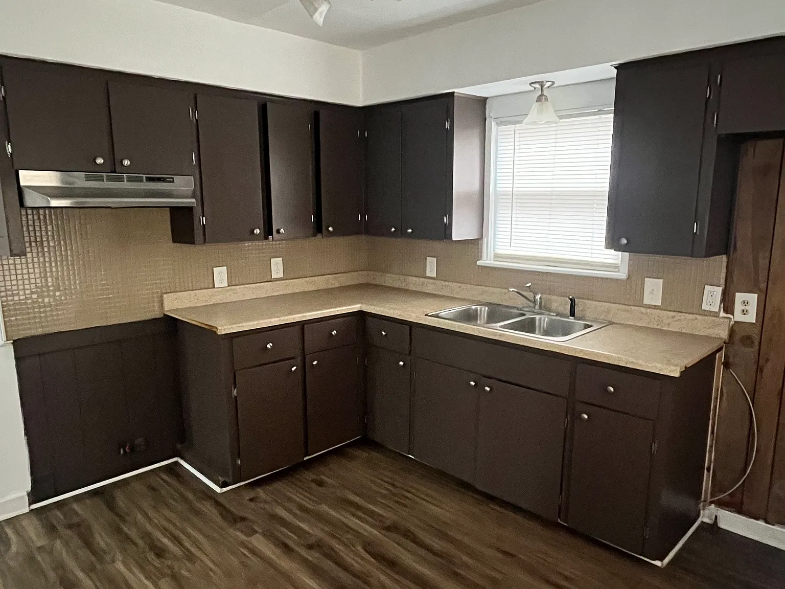 2 bed, 1188 sqft, $1,300 — Photo 2
