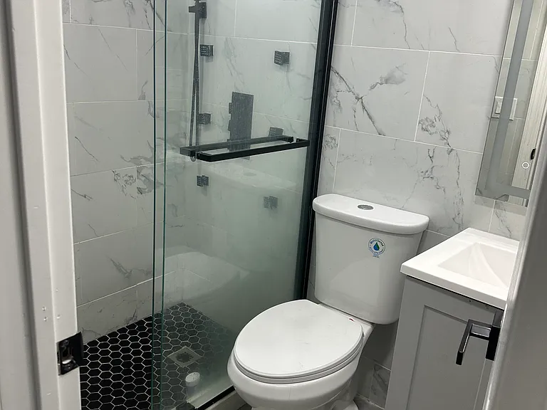 1155 Fteley Ave #BASEMENT — Photo 8