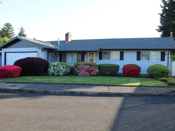 135 Ogan Ln, Saint Helens, OR 97051