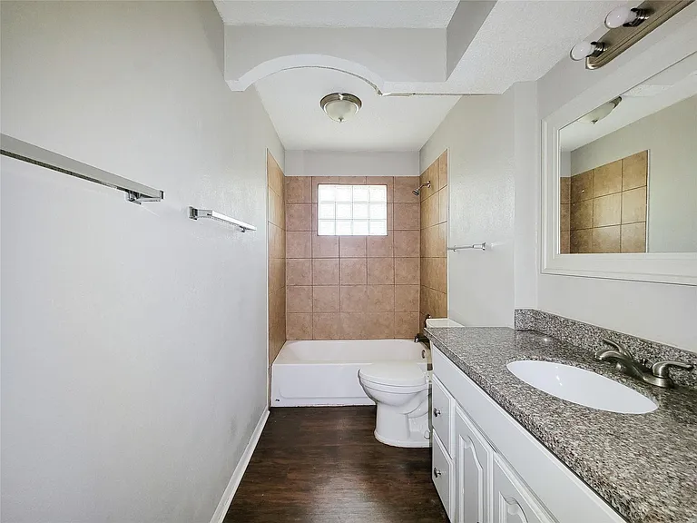 18402 Tall Cypress Dr — Photo 15