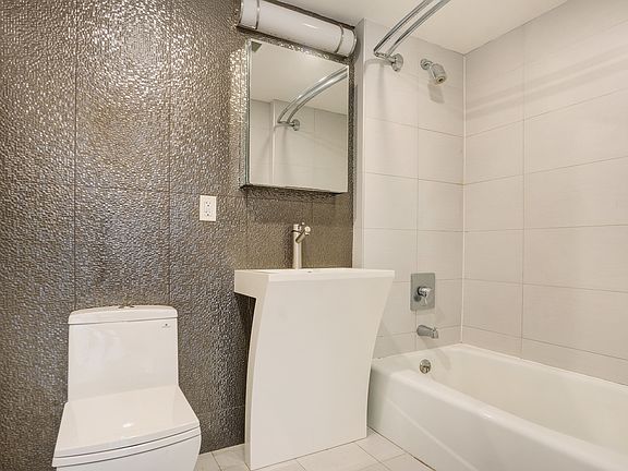 5th image of 278 6th St APT 7B
