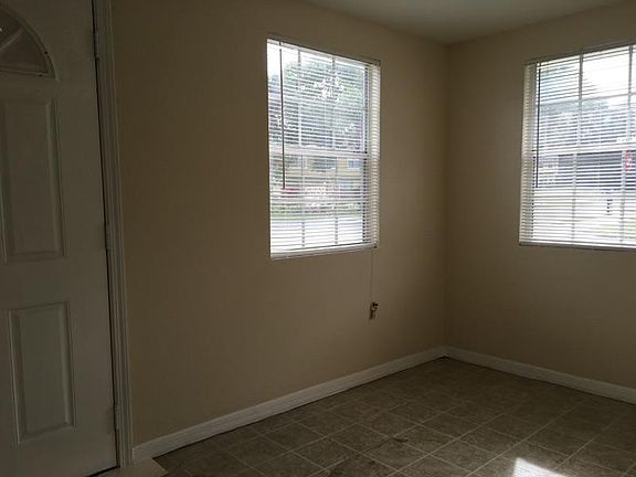 3rd image of 2312 S Bumby Ave APT A