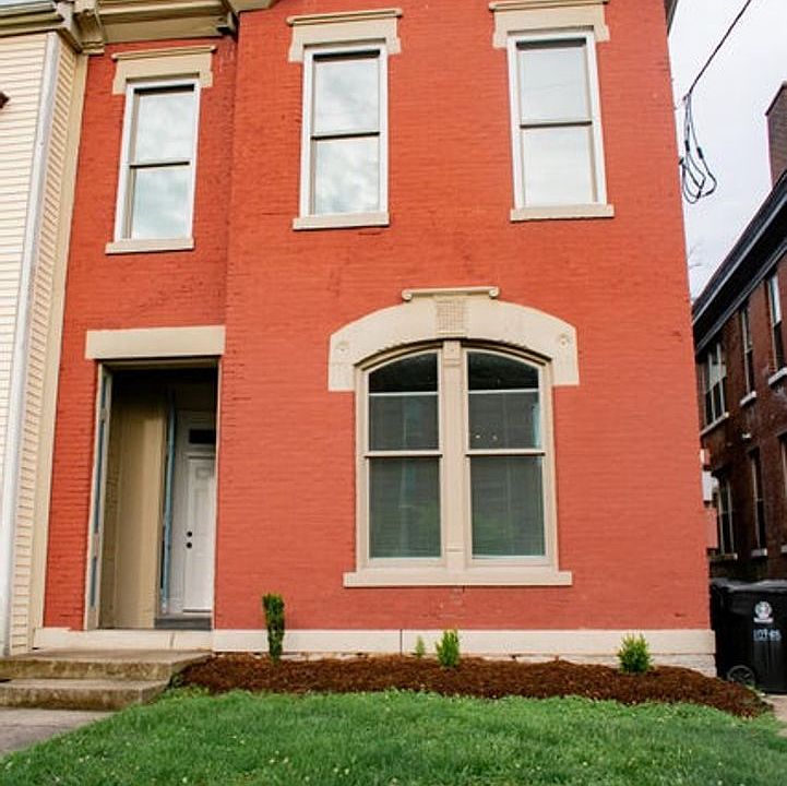 1st image of 1129 S 6th St APT 3